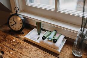 Iron Kettle Bed and Breakfast