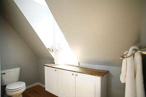 Iron Kettle Bed and Breakfast