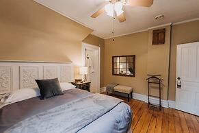 Iron Kettle Bed and Breakfast