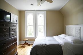 Iron Kettle Bed and Breakfast