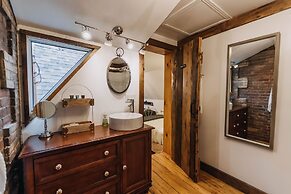 Iron Kettle Bed and Breakfast