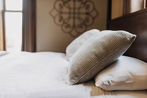 Iron Kettle Bed and Breakfast