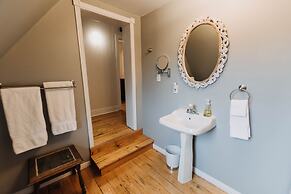 Iron Kettle Bed and Breakfast