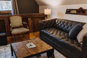 Iron Kettle Bed and Breakfast