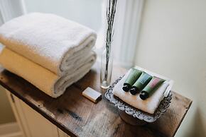 Iron Kettle Bed and Breakfast