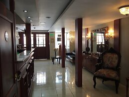 Hostal Mitad del Mundo