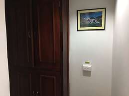 Hostal Mitad del Mundo