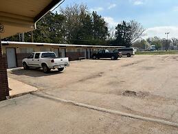 Love Hotels Western Holiday by OYO at Harlan Lake NE