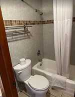 Love Hotels Western Holiday by OYO at Harlan Lake NE