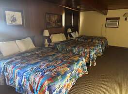 Love Hotels Western Holiday by OYO at Harlan Lake NE