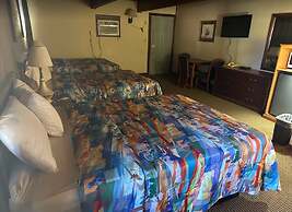 Love Hotels Western Holiday by OYO at Harlan Lake NE