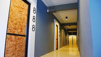 Amity Poshtel - Hostel