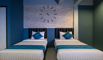 Amity Poshtel - Hostel