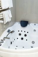 Hotel Christina Plus