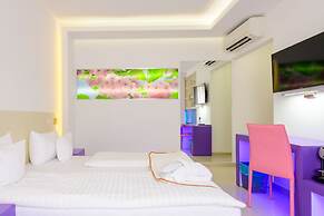 Hotel Christina Plus