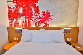 Radisson Red Campinas