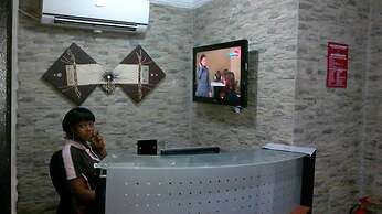 Esado Suites and Conference Oregun