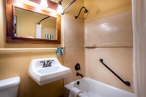 Yosemite Valley Lodge