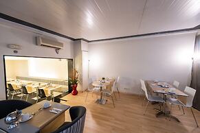 Atenea Rekord Suites