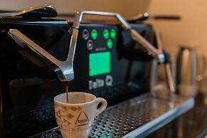 Atenea Rekord Suites