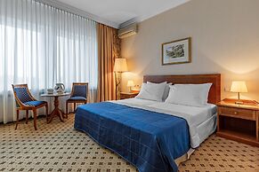 Natsionalny Hotel