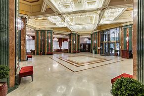 Natsionalny Hotel
