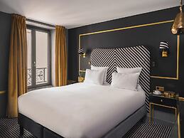 Snob Hotel