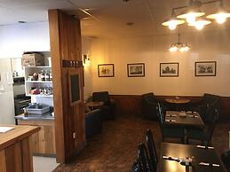 Altona Hotel