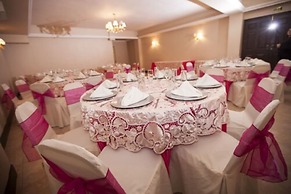 Hotel El Camino Inn & Suites