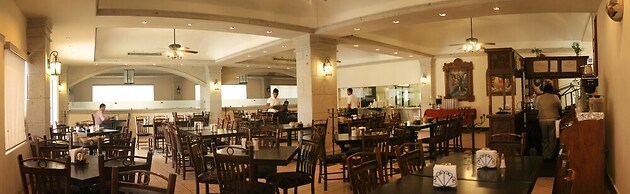 Hotel El Camino Inn & Suites