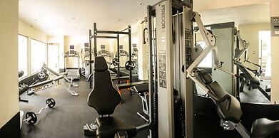 Hotel El Camino Inn & Suites