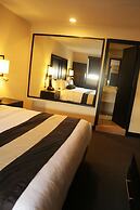 Hotel El Camino Inn & Suites