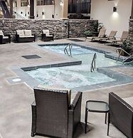 Cascades Mountain Resort, Ascend Hotel Collection