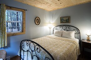 Thorp House Inn & Cottages