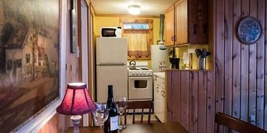 Thorp House Inn & Cottages