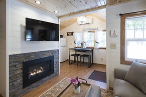 Thorp House Inn & Cottages