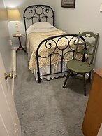 Thorp House Inn & Cottages