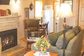 Thorp House Inn & Cottages