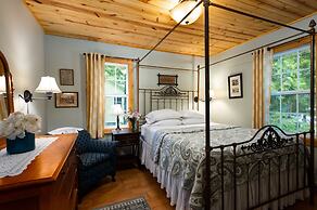 Thorp House Inn & Cottages