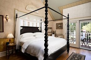 Thorp House Inn & Cottages