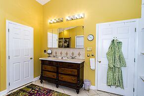 Stone Manor Boutique Inn