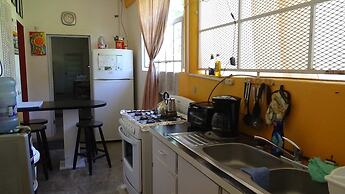 Hacienda Tropical Guest House