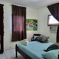 Hacienda Tropical Guest House