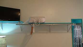 Hacienda Tropical Guest House