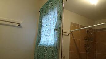 Hacienda Tropical Guest House