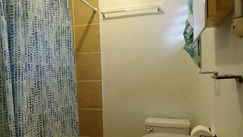 Hacienda Tropical Guest House