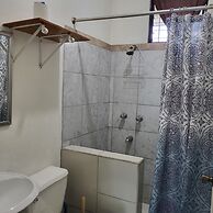 Hacienda Tropical Guest House