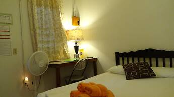 Hacienda Tropical Guest House