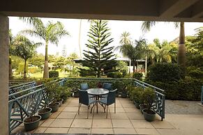 Hummingbird Resort