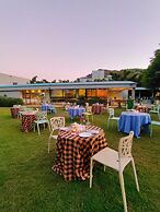 Hummingbird Resort